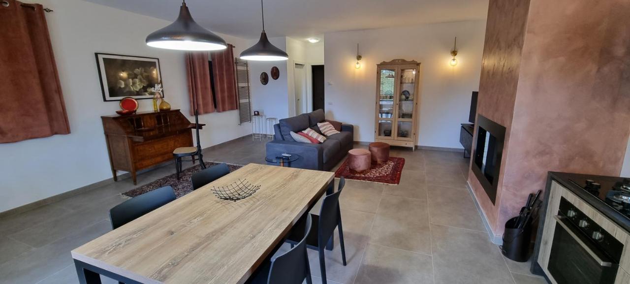 Oltre La Siepe Apartment Nepi Bagian luar foto